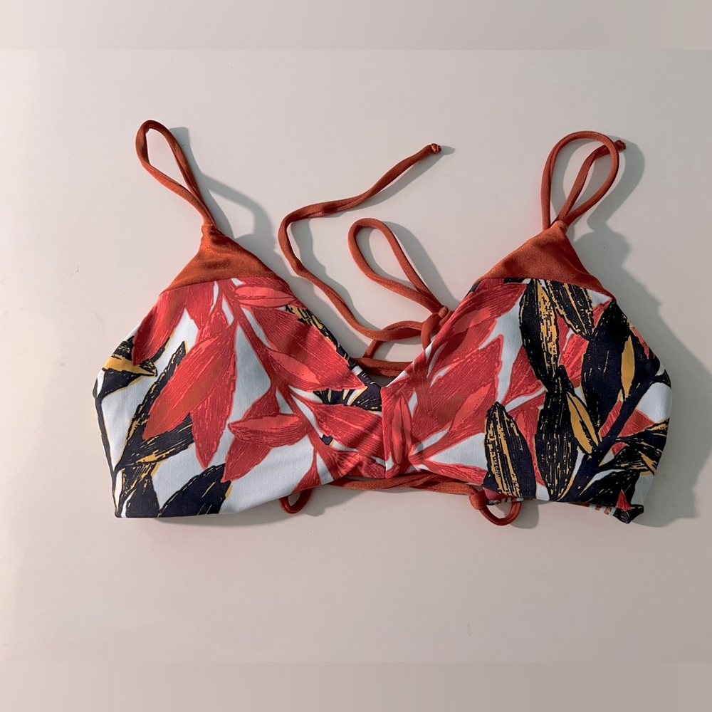 Maafi reversible bikini top, size medium